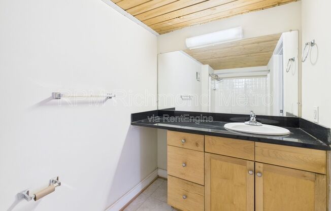 1 bed, 1 bath, 719 sqft, $1,220, Unit 203