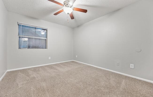 1 bed, 1 bath, 650 sqft, $1,099