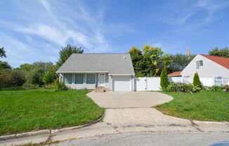 Bright & beautiful home at the end of a quiet cul de sac