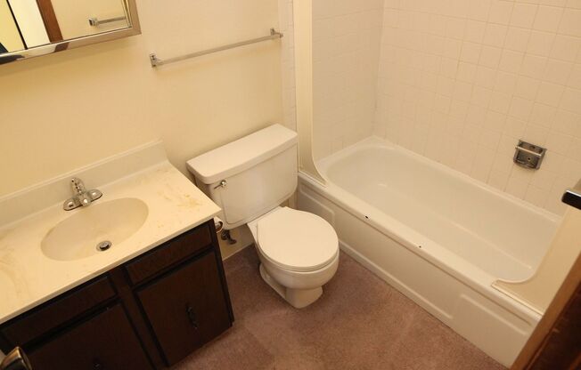 1 bed, 1 bath, $1,295, Unit # I 206