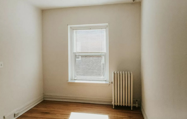 1 bed, 1 bath, 560 sqft, $885