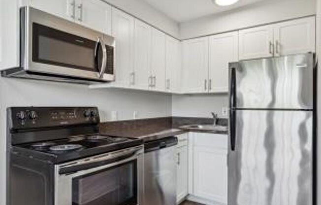 2 beds, 1 bath, $1,595, Unit Apt C3