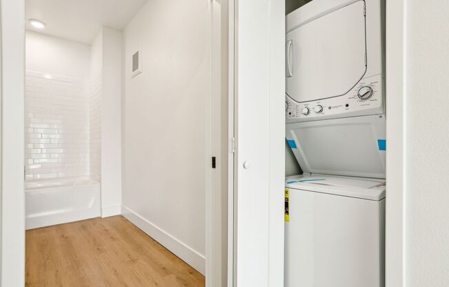 1 bed, 1 bath, 679 sqft, $1,595, Unit 301