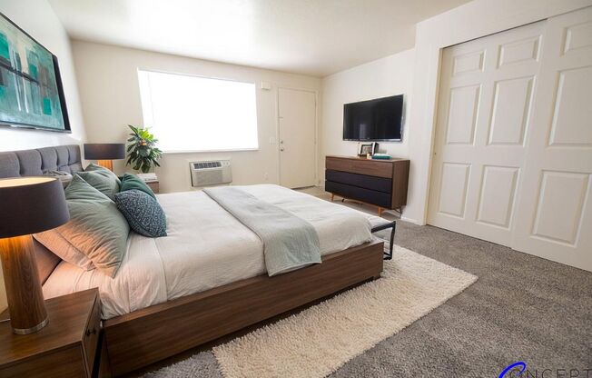 Studio, 1 bath, 360 sqft, $699, Unit 296