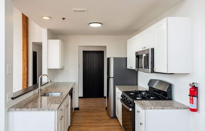 2 beds, 2 baths, $1,525, Unit Apartment 101