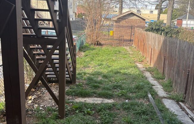 3 Bedroom 2nd/3rd Floor Apartment Near York College