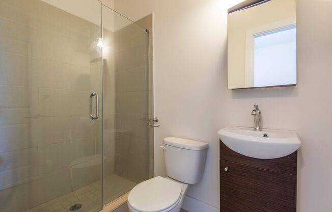 3 beds, 3 baths, 876 sqft, $1,463, Unit Unit 07
