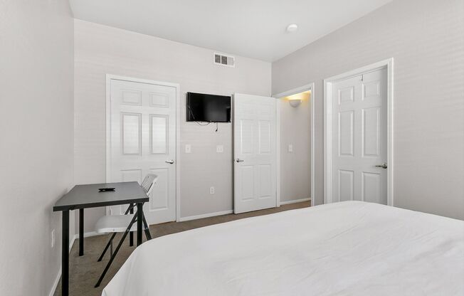 2 beds, 2 baths, $1,895