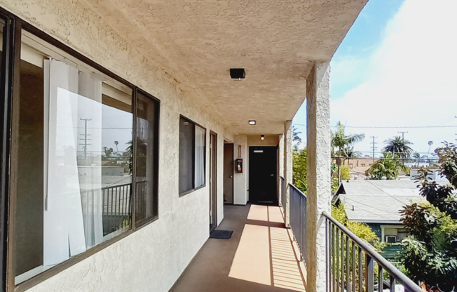 1024 Grand Ave.