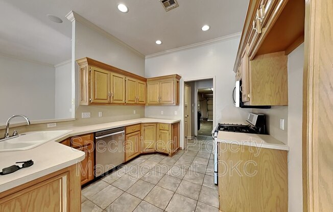 10113 CARNIE CIR