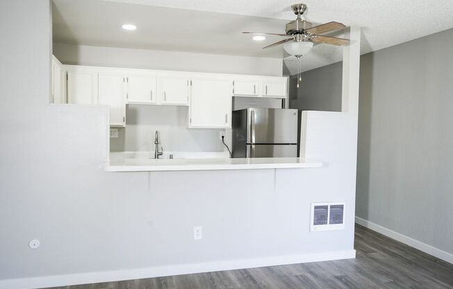 1 bed, 1 bath, 575 sqft, $2,195, Unit 40-102