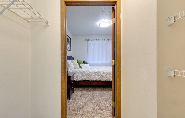 2 beds, 1 bath, 888 sqft, $1,040, Unit 1704-310