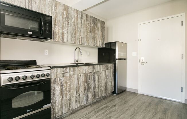 The 501 Apartments