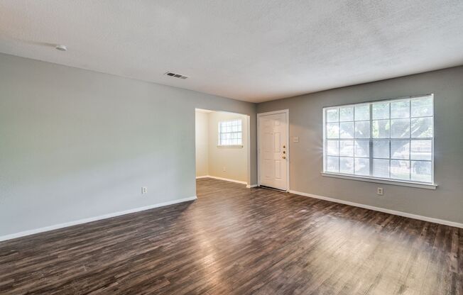 Classic 3 Bedroom Single-Story in Ft. Worth