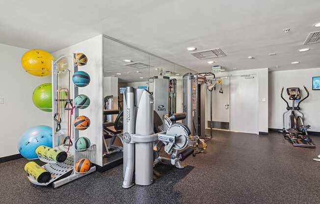 RIVERVIEW ONE LUXURY APARTMENTS IN DOWNTOWN MIAMI, FL