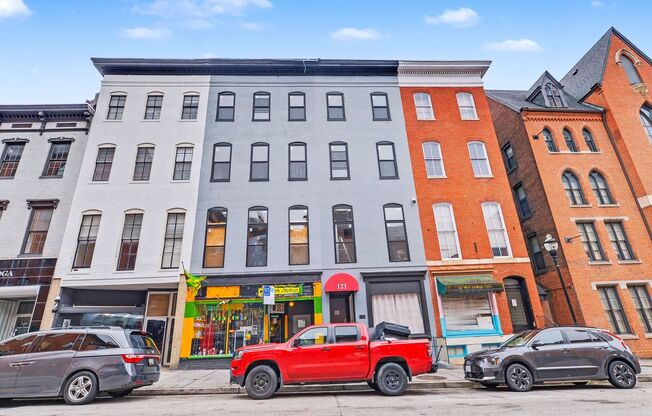 117 West Saratoga Street