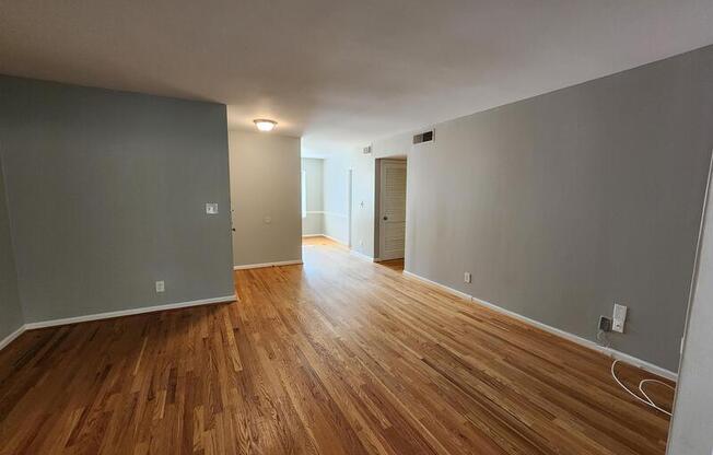 67 MONTRE SQ NW