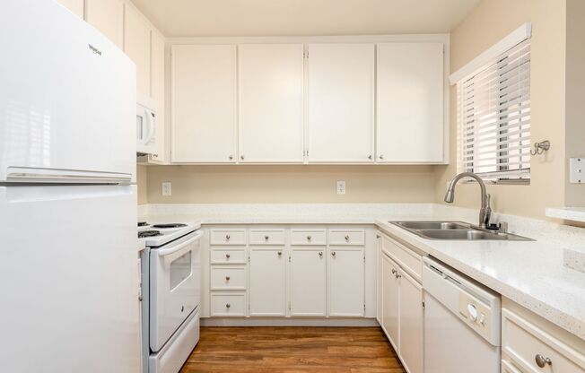1 bed, 1 bath, 555 sqft, $1,795, Unit 47