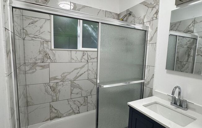 Charming 2bd 1ba
