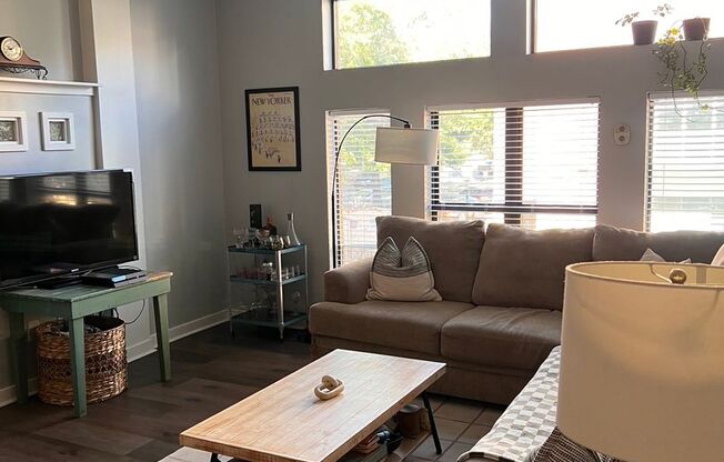 2 beds, 2 baths, $1,975, Unit # 238