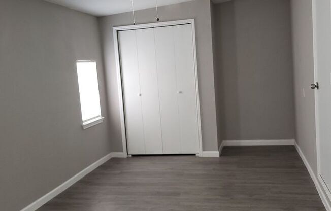 1 bed, 1 bath, $875, Unit # B