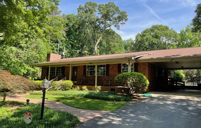 Beautiful 2 Bed, 2 Bath home located in Seagrove. (Handicap accessible)