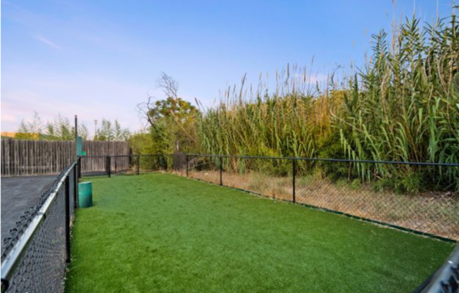 2 beds, 1 bath, 882 sqft, $1,150, Unit 31