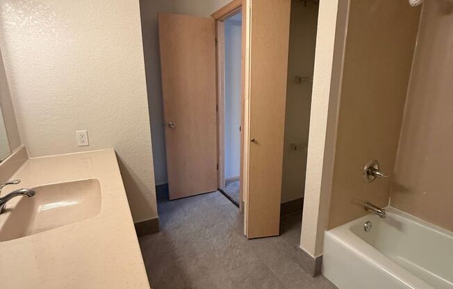 1 bed, 1 bath, 780 sqft, $1,491, Unit 314