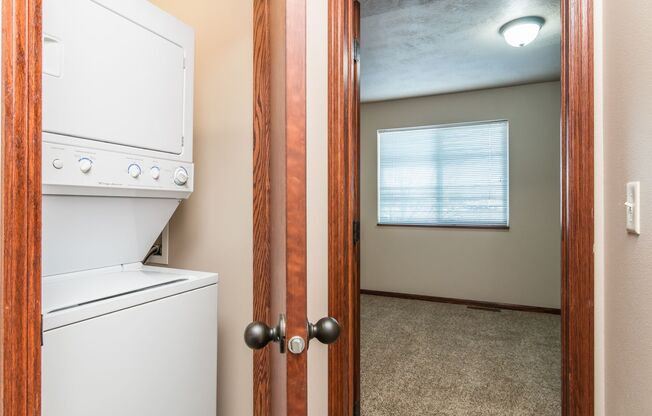 2 beds, 2 baths, 1,086 sqft, $1,250, Unit 928-02