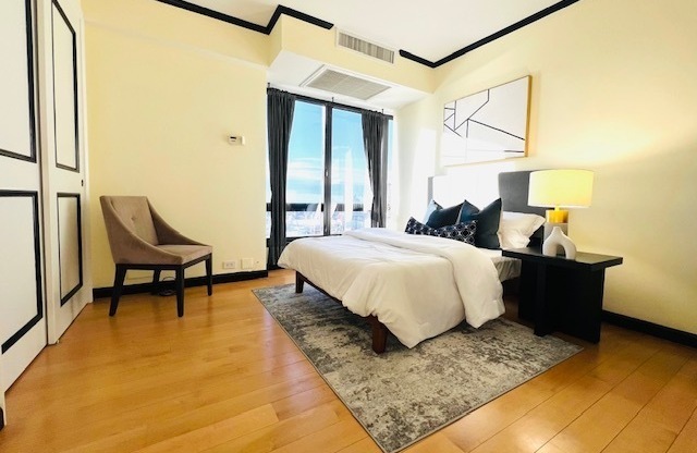 3 beds, 3.5 baths, 2,441 sqft, $20,000, Unit 35H36H