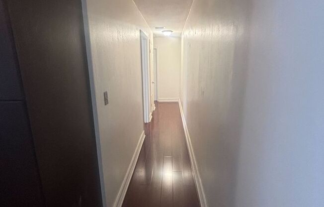 2 beds, 1 bath, 750 sqft, $2,050, Unit #4
