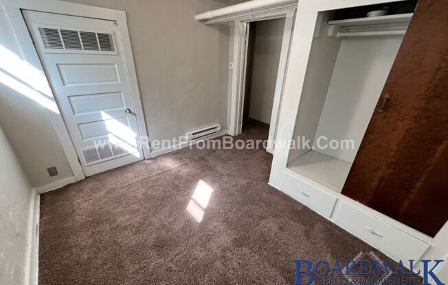 2 beds, 1 bath, 1,470 sqft, $1,495