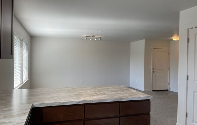 2 beds, 1 bath, 947 sqft, $1,498, Unit 218