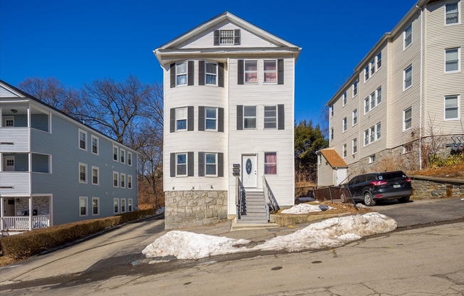 17 5 AVE