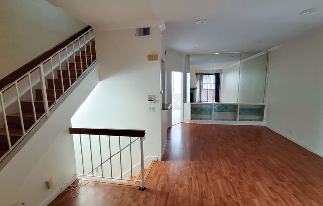 2 Bedrom 2.5 Bath Condo in Uptown Whittier