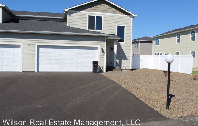 710 N 29TH AVE
