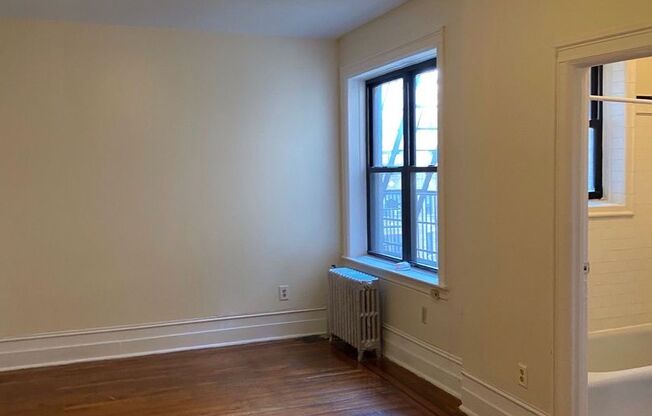 Studio, 1 bath, $1,750, Unit D25