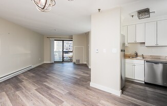 1 bed, 1 bath, 702 sqft, $2,100, Unit 108