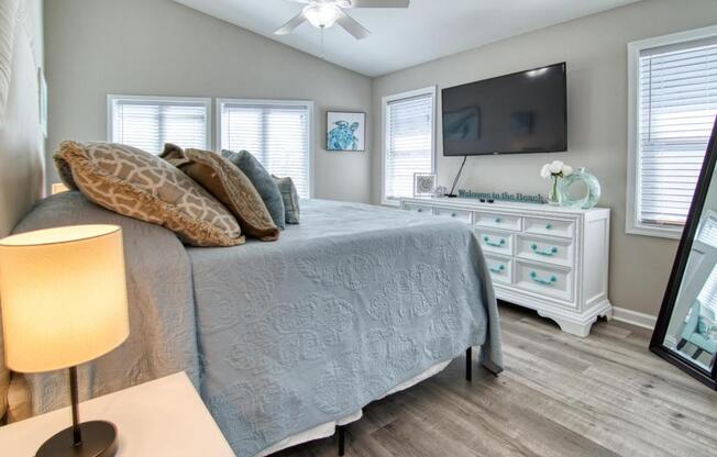 4 beds, 2 baths, 2,100 sqft, $3,500