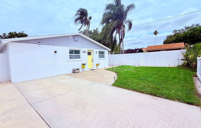 7006 N DUNCAN AVE