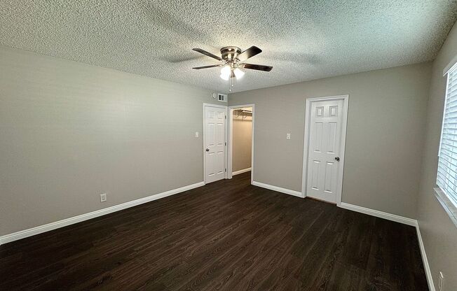 2 beds, 2 baths, 1,036 sqft, $2,300, Unit 4205 G