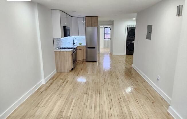 1 bed, 1 bath, $3,500, Unit 1