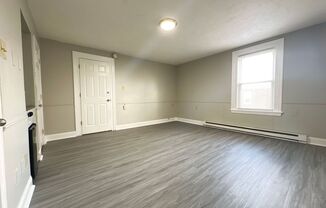 Studio, 1 bath, 300 sqft, $1,300, Unit 20 - Unit 1