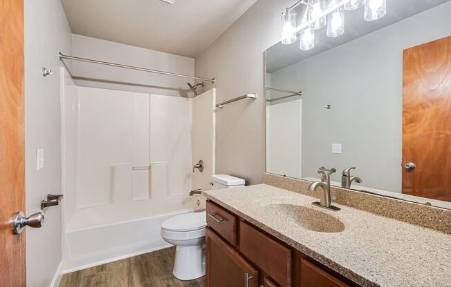 2 beds, 1 bath, 900 sqft, $1,499, Unit 1510 - 302