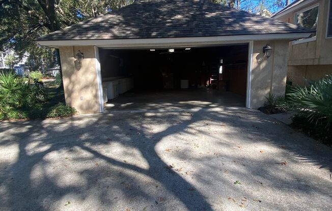 Ashland Plantation Executive Rental on Creek with Dock