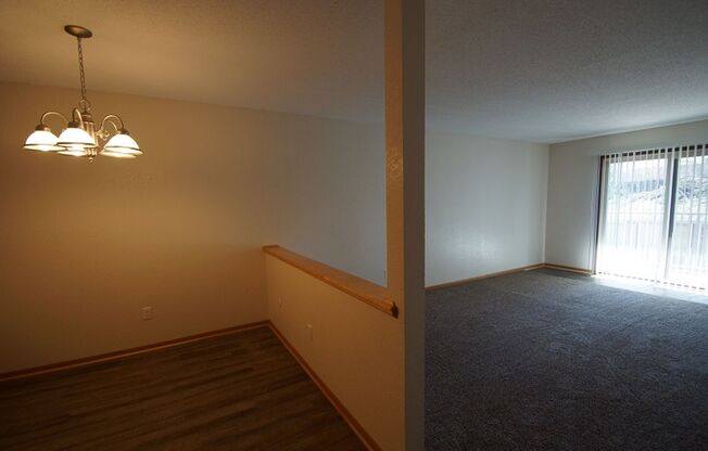 1 bed, 1 bath, 780 sqft, $1,374, Unit 220