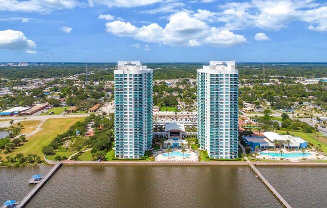 2 beds, 2 baths, $2,695, Unit #104