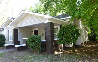 3 beds, 1 bath, $1,100