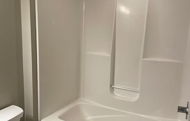 1 bed, 1 bath, 539 sqft, $900, Unit 704