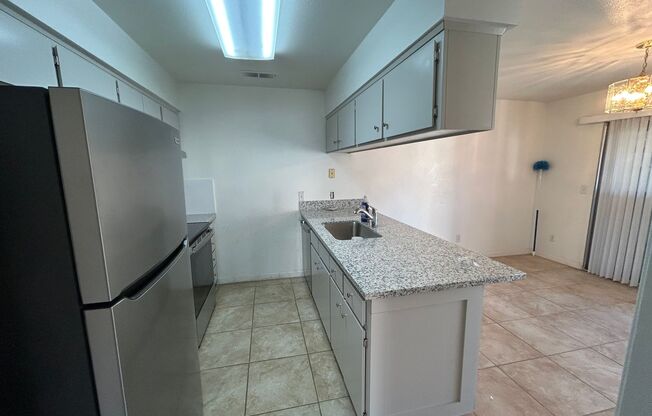 Great 3 bedroom 2 bath in Visalia ready for move in.
